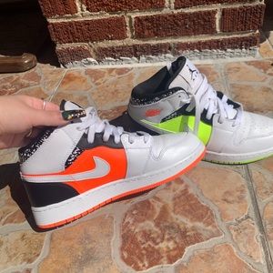 Jordan 1’s Mid Composition Notebook